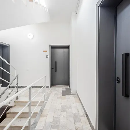 8th Floor Apartments, Golem *