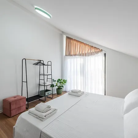 Lejlighed 8th Floor Apartments,