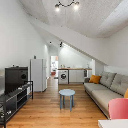 8th Floor Apartments, Golem *