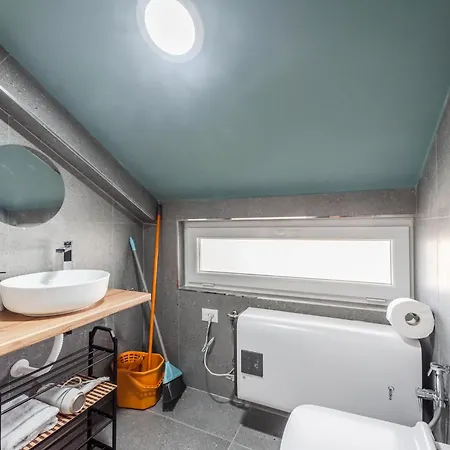 Lejlighed 8th Floor Apartments, *