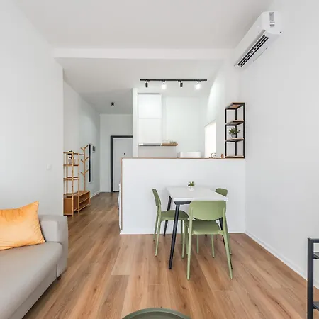 Apartment 8th Floor Apartments, Golem
