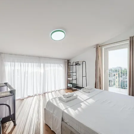 Apartment 8th Floor Apartments, Golem *