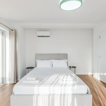 Apartament 8th Floor Apartments, Golem (Tirana)