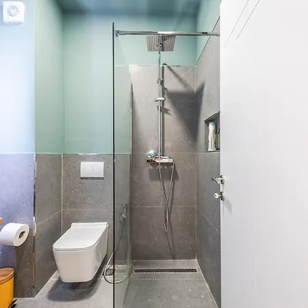 Apartament 8th Floor Apartments, Golem (Tirana)