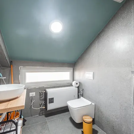 Апартаменты 8th Floor Apartments,